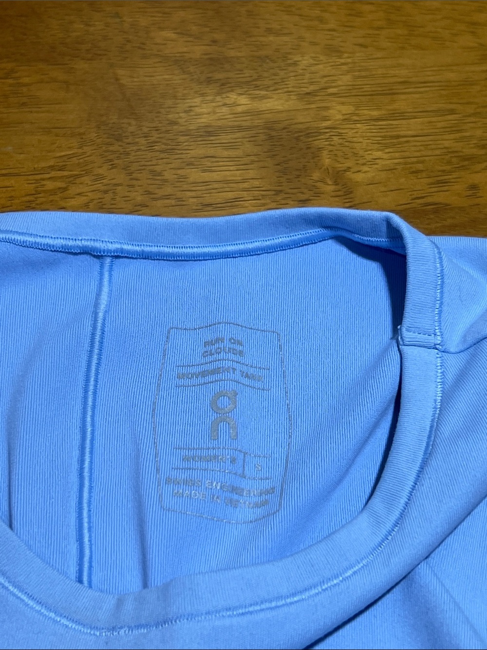 ON RUNNING Light Blue Sleeveless Tank Top Size SMALL - Picture 5 of 6